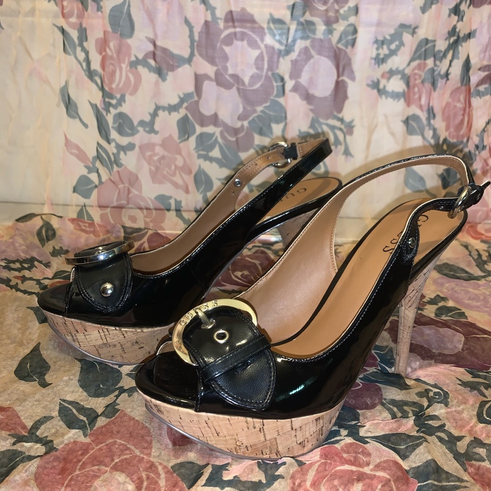 BLACK GUESS HEELS